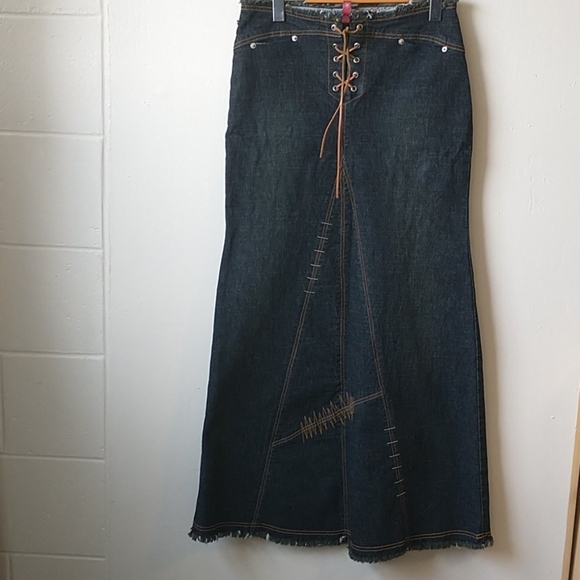 Jean skirt and Jacket set - Picture 1 of 9